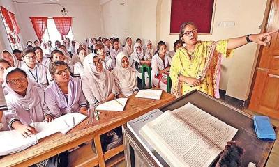 ৫ হাজার টাকা সহায়তা পাবে শিক্ষার্থীরা