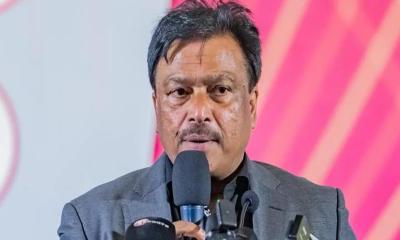 আমি দেশেই আছি, গুজবে কান দিবেন না, ফাইট করে যাব