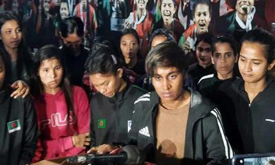 বাফুফের সঙ্গে চুক্তিতে ফিরলেন নারী ফুটবলাররা