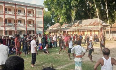 গ্রামবাংলার ঐতিহ্যবাহী বিলুপ্তপ্রায় দাড়িয়াবান্ধা খেলা দেখতে মানুষের ভিড়