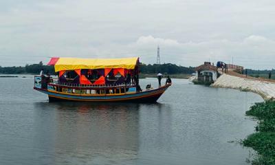 গাজীপুরে জলভ্রমণের জনপ্রিয় গন্তব্য এখন ‘বেলাই বিল’