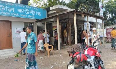 দৌলতদিয়ায় টিকিট কাউন্টারে অতিরিক্ত ভাড়া আদায়ের অভিযোগ