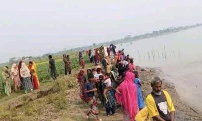গোসাইরহাটে জয়ন্তী নদী থেকে অজ্ঞাত নারী ও শিশুর লাশ উদ্ধার