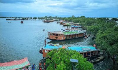 হাওরে হাউসবোট চলাচলে নিষেধাজ্ঞা