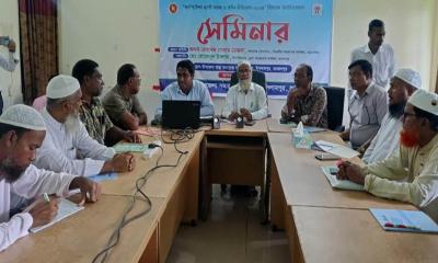 ইসলামপুরে ক্যাপিটেশন গ্র্যান্ট বরাদ্দ বিষয়ক অবহিতকরণ সভা