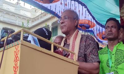 বৈষম্য অনিয়ম দূর করে দেশে স্থায়ী শান্তি প্রতিষ্ঠা করাই এ সরকারের মূল লক্ষ্য