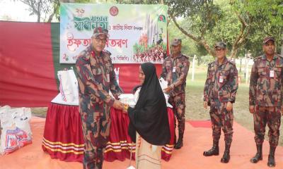 খাগড়াছড়িতে বিজিবির উদ্যোগে খাদ্যসামগ্রী বিতরণ