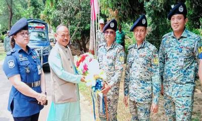 নবীন সৈনিকদের মানবতার সেবায় নিজেদের আত্মনিয়োগ করতে হবে