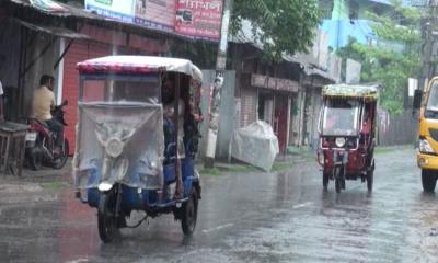 কুড়িগ্রামে বৃষ্টিতে জনজীবনে স্বস্তি