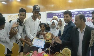 লালমোহনে দুইদিন ব্যাপী বিজ্ঞান মেলা সমাপ্ত