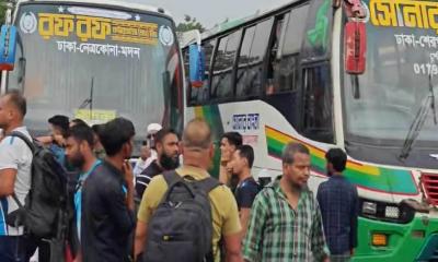 বাস কম, ভাড়া বেশি—মহাখালী টার্মিনালে ঘরমুখো যাত্রীদের ভোগান্তি