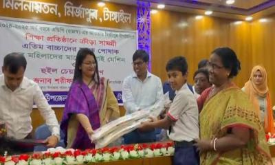 মির্জাপুরে বিভিন্ন দপ্তর পরিদর্শন করলেন জেলা প্রশাসক