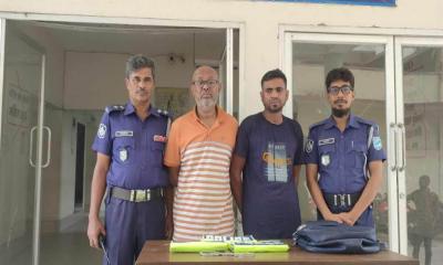 মহাসড়কে ডাকাতির প্রস্তুতিকালে দুই ভুয়া পুলিশ গ্রেপ্তার