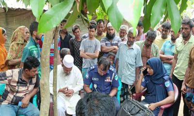মহেশপুরে পরকীয়ার জেরে গৃহবধূর আত্মহত্যা
