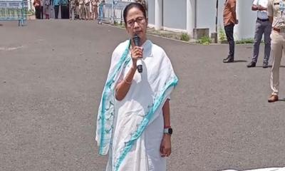 আমরা পররাষ্ট্রনীতিতে কেন্দ্রীয় সরকারের পাশে আছি