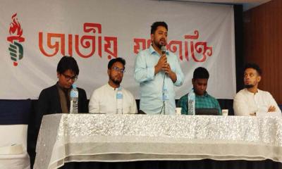 অস্থিতিশীলতা সৃষ্টির চেষ্টা চলছে, ঐক্যবদ্ধ থাকার আহ্বান নাহিদের