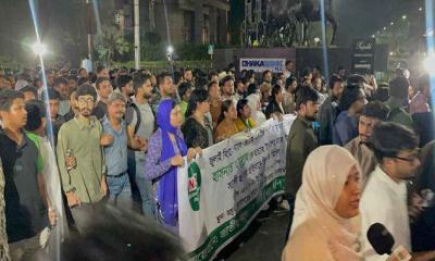 হাসনাত আব্দুল্লাহর গাড়িতে হামলা, রাস্তায় নামল এনসিপি