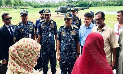 হাতিয়ায় আইনশৃঙ্খলা পরিস্থিতি পর্যবেক্ষণ সফরে আসেন নৌবাহিনীর প্রধান