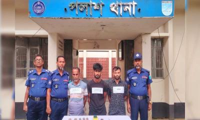 পলাশে অটোরিকশা চালককে হত্যার ঘটনার রহস্য উদঘাটন,  গ্রেপ্তার ৩