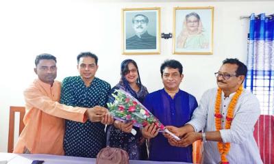 রাজারহাটে নবনির্বাচিত জেলা পরিষদ চেয়ারম্যানের মতবিনিময়
