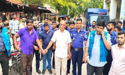 রাজবাড়ী বিআরটিএতে দুদকের অভিযান: তিন দালাল আটক