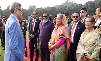 বঙ্গভবনে রাষ্ট্রপতির সংবর্ধনায় প্রধানমন্ত্রী