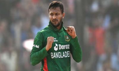 পিএসএল খেলার ছাড়পত্র চাইলেন সাকিব