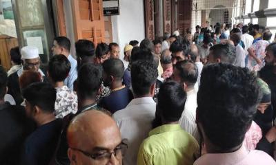 শামা ওবায়েদের গাড়ীবহরে হামলার মামলায় ১৯ আ.লীগ নেতাকর্মী কারাগারে