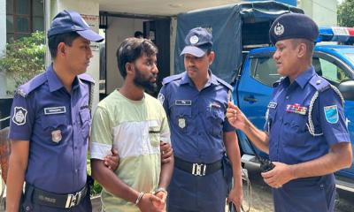 শিবচরে ইয়াবা উদ্ধার, প্রাইভেট কারসহ যুবক আটক