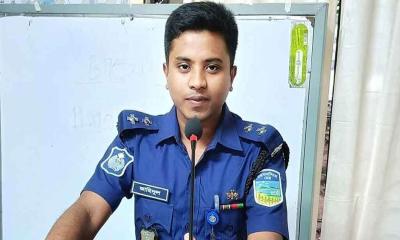 ছুটিতে গিয়ে ছাত্রদল নেতার মাথা ফাটালেন এসআই
