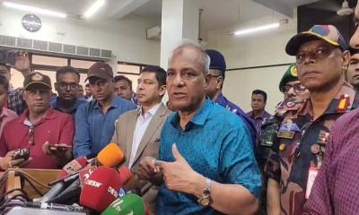 পুলিশের হাতে কোনো মারণাস্ত্র থাকবে না