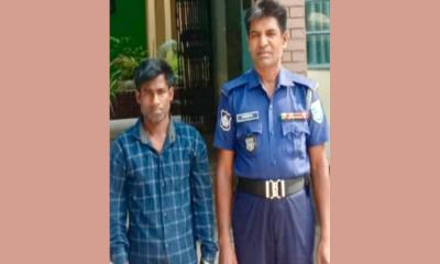 উলিপুরে আল্লাহ ও নবী-রাসুলদের নিয়ে কটূক্তির অভিযোগে যুবক আটক