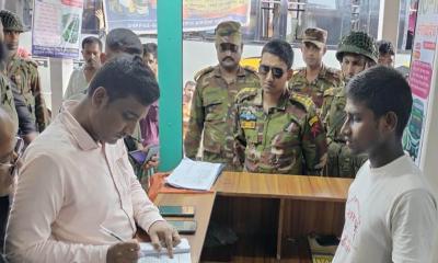 উলিপুরে যৌথবাহিনীর অভিযানে দুই বাস মালিককে ১০ হাজার টাকা জরিমানা