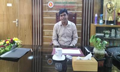 দীঘিনালার ইউএনও অমিত সাহা অফিস করছেন
