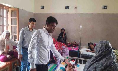 মিরপুর উপজেলা স্বাস্থ্য কমপ্লেক্স পরিদর্শন করলেন উপজেলা নির্বাহী কর্মকর্তা