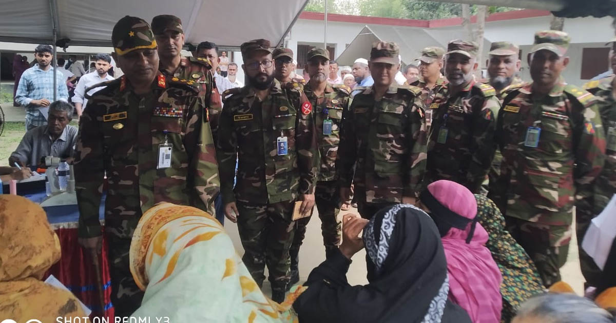গুইমারায় সেনাবাহিনীর আয়োজনে বিনামূল্যে চক্ষু শিবির, সেবা পেলো পাঁচ শতাধিক রোগী