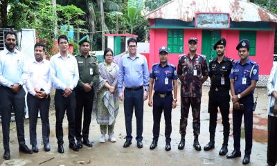 ফেনীতে পূজামণ্ডপ পরিদর্শনে ডিসি-এসপি