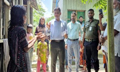 ১২ বছর ধরে শিকলবন্দি ভাই বোনের চিকিৎসার দায়িত্ব নিলেন ইউএনও