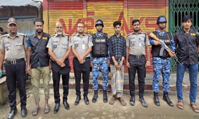 সন্দ্বীপে গাঁজা-ইয়াবাসহ গ্রেপ্তার ২
