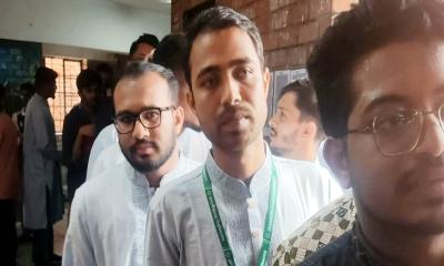 জাকসু নির্বাচনে ভোট দিলেন ছাত্রদলের ভিপি প্রার্থী