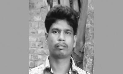 নাটোরে বাসের ধাক্কায় বাগাতিপাড়ার মজনু নিহত, ছেলে আহত