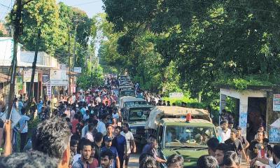 চট্টগ্রাম বিশ্ববিদ্যালয়ে যৌথ বাহিনী মোতায়েন