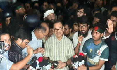 দুঃখপ্রকাশ করলেন ডিএমপি কমিশনার, ডিসি মাসুদের পদত্যাগ দাবি শিক্ষার্থীদের