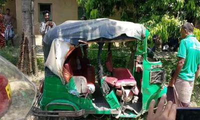 দুর্গাপুরে সড়ক দুর্ঘটনায় এক যুবক নিহত