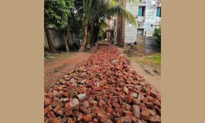 গোবিপ্রবিতে সংবাদ প্রকাশের পর নারী হলের রাস্তা সংস্কার শুরু
