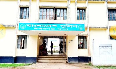 ঈশ্বরগঞ্জে স্মার্টফোন না পেয়ে নবম শ্রেণির ছাত্রীর আত্মহত্যা
