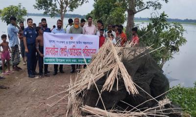কালুখালীতে দুই লক্ষ টাকার চায়না দুয়ারী জাল পুড়িয়ে ধ্বংস