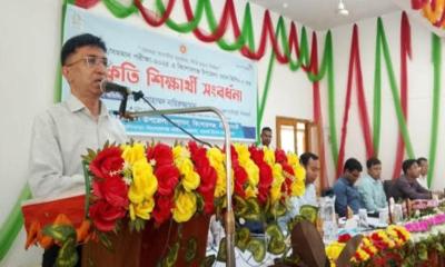 অর্থের অভাবে কোন দুস্থ শিক্ষার্থীর পড়ালেখা বন্ধ হবে না
