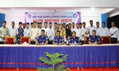 নীলফামারীতে শতভাগ মেধার ভিত্তিতে পুলিশে চাকরি পেলেন ২৫ জন