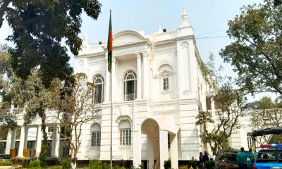 পলাতক ২৪ আসামির বিরুদ্ধে পত্রিকায় বিজ্ঞপ্তির নির্দেশ